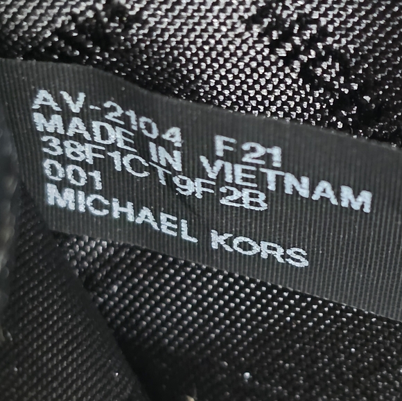 Michael Kors Jet Set Logo Medium Black Wallet - Picture 4 of 6